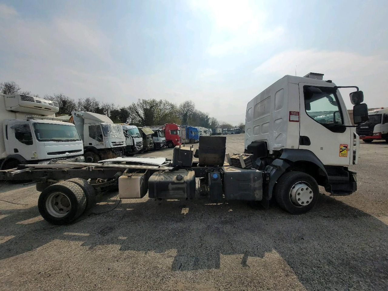 RENAULT D12 - Tovornjak-šasija: slika 3 RENAULT D12 - Tovornjak-šasija: slika 3