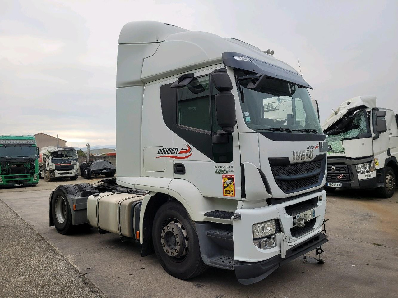 IVECO STRALIS 440S42 4X2 - Vlačilec: slika 1 IVECO STRALIS 440S42 4X2 - Vlačilec: slika 1