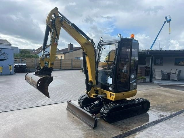 CAT 302.7 D CR - Mini bager: slika 2 CAT 302.7 D CR - Mini bager: slika 2