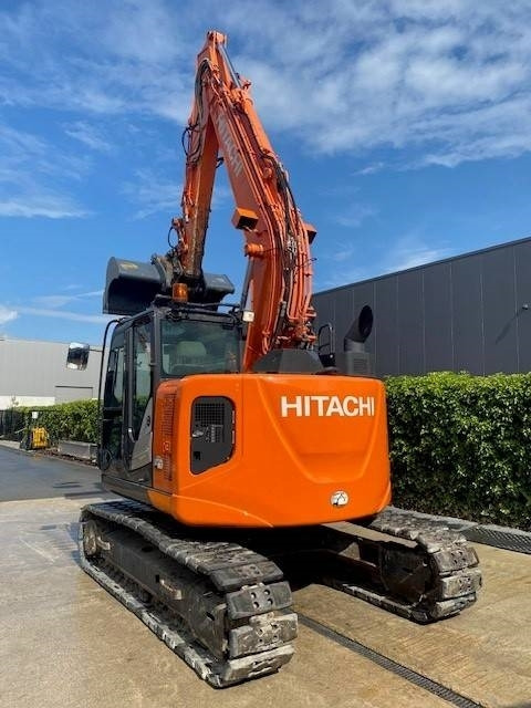 Hitachi ZX 135 US-6 - Bager goseničar: slika 4 Hitachi ZX 135 US-6 - Bager goseničar: slika 4