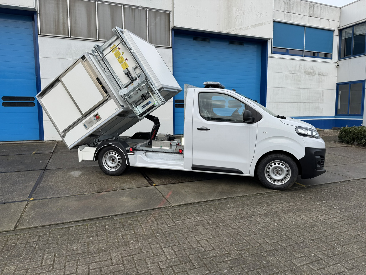 Citroen E-Jumpy veegvuil zijbelader seitenlader mullfahrzeug - Dostavno vozilo prekucnik, Električno dostavno vozilo: slika 1 Citroen E-Jumpy veegvuil zijbelader seitenlader mullfahrzeug - Dostavno vozilo prekucnik, Električno dostavno vozilo: slika 1