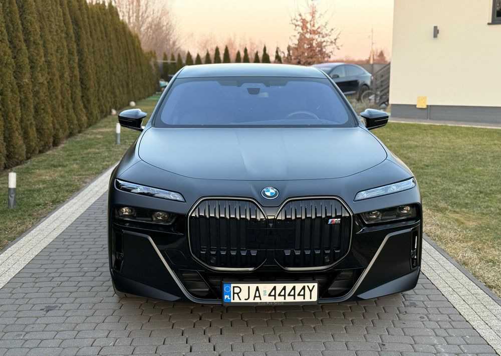 BMW Seria 7 - Limuzina: slika 3 BMW Seria 7 - Limuzina: slika 3