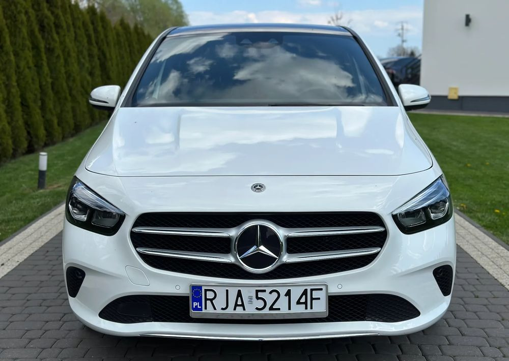Mercedes-Benz Klasa B - Limuzina: slika 2 Mercedes-Benz Klasa B - Limuzina: slika 2