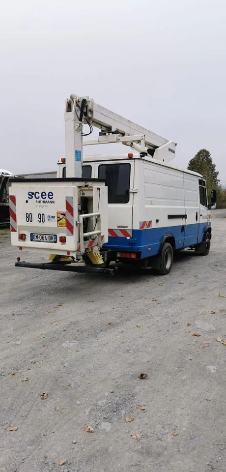 Mercedes-Benz VARIO 815D 17 M - Dvižna ploščad montirana na tovornjak: slika 4 Mercedes-Benz VARIO 815D 17 M - Dvižna ploščad montirana na tovornjak: slika 4