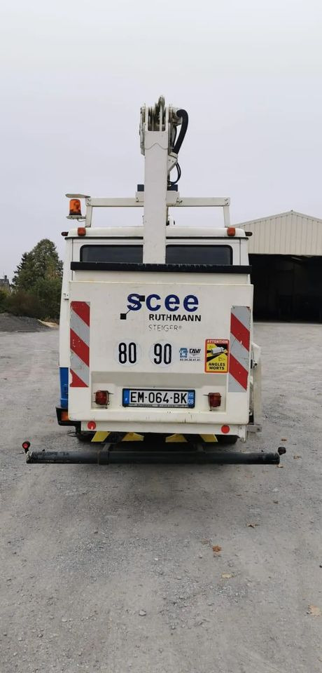 Mercedes-Benz VARIO 815D 17 M - Dvižna ploščad montirana na tovornjak: slika 5 Mercedes-Benz VARIO 815D 17 M - Dvižna ploščad montirana na tovornjak: slika 5