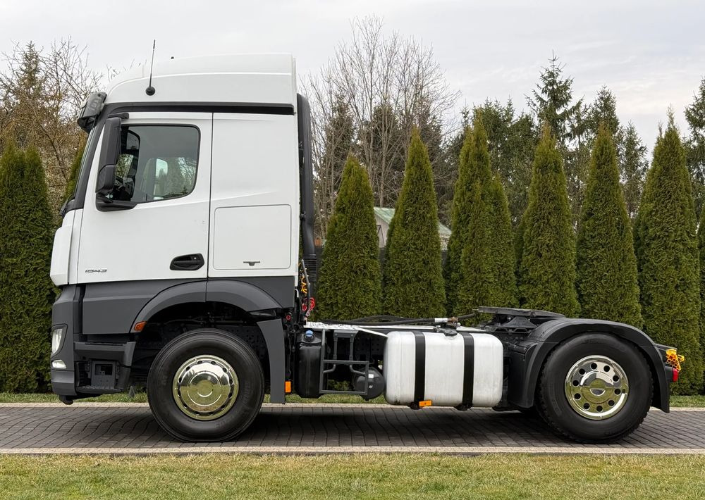 Mercedes-Benz AROCS 1843 HYDRAULIKA - Vlačilec: slika 4 Mercedes-Benz AROCS 1843 HYDRAULIKA - Vlačilec: slika 4