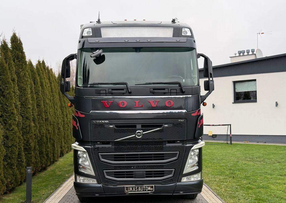 Volvo FH 500 6X2 CHEREAU THERMO KING UT1200 - Tovornjak hladilnik: slika 2 Volvo FH 500 6X2 CHEREAU THERMO KING UT1200 - Tovornjak hladilnik: slika 2