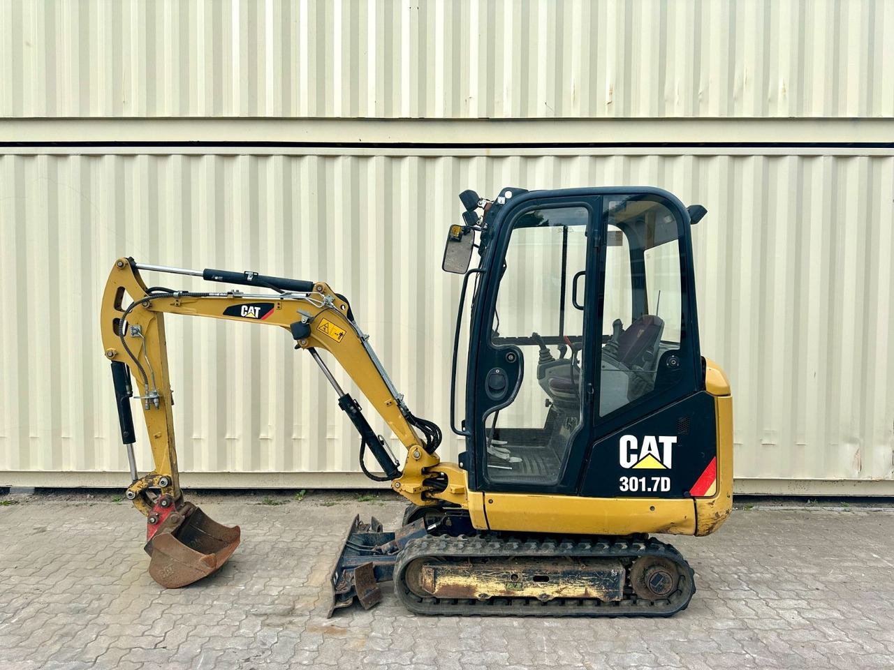 CAT 301.7D / 2014 Baujahr / 2.978 H - Mini bager: slika 1 CAT 301.7D / 2014 Baujahr / 2.978 H - Mini bager: slika 1