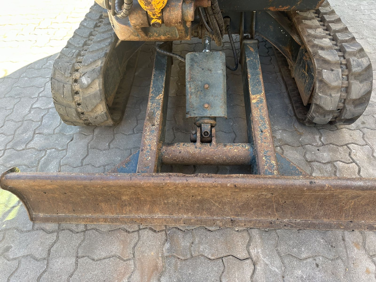 Mini bager Hyundai Robex25Z-9AK / 2018 BJ / 2.962 H / 2.580 KG: slika 8