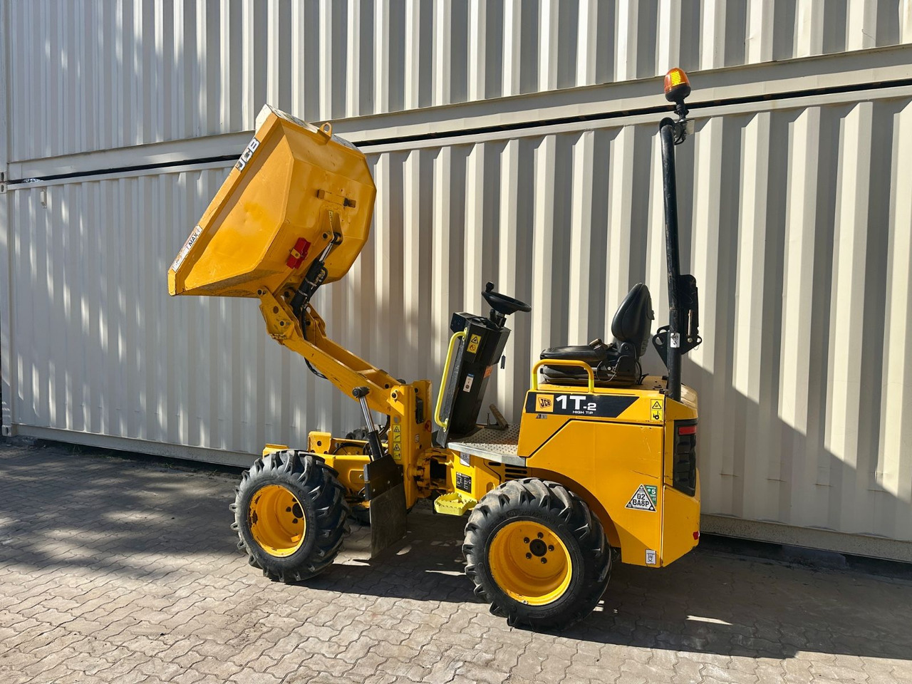 JCB 1T-2 High Tip Dumper, 674 Bh, 1.000 KG - Mini demper: slika 3 JCB 1T-2 High Tip Dumper, 674 Bh, 1.000 KG - Mini demper: slika 3