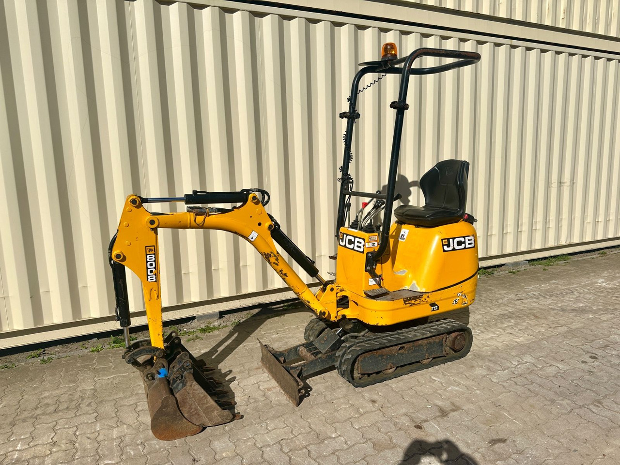 JCB 8008 CTS, 2021 BJ, 921 BH, 3 x Löffel - Mini bager: slika 2 JCB 8008 CTS, 2021 BJ, 921 BH, 3 x Löffel - Mini bager: slika 2