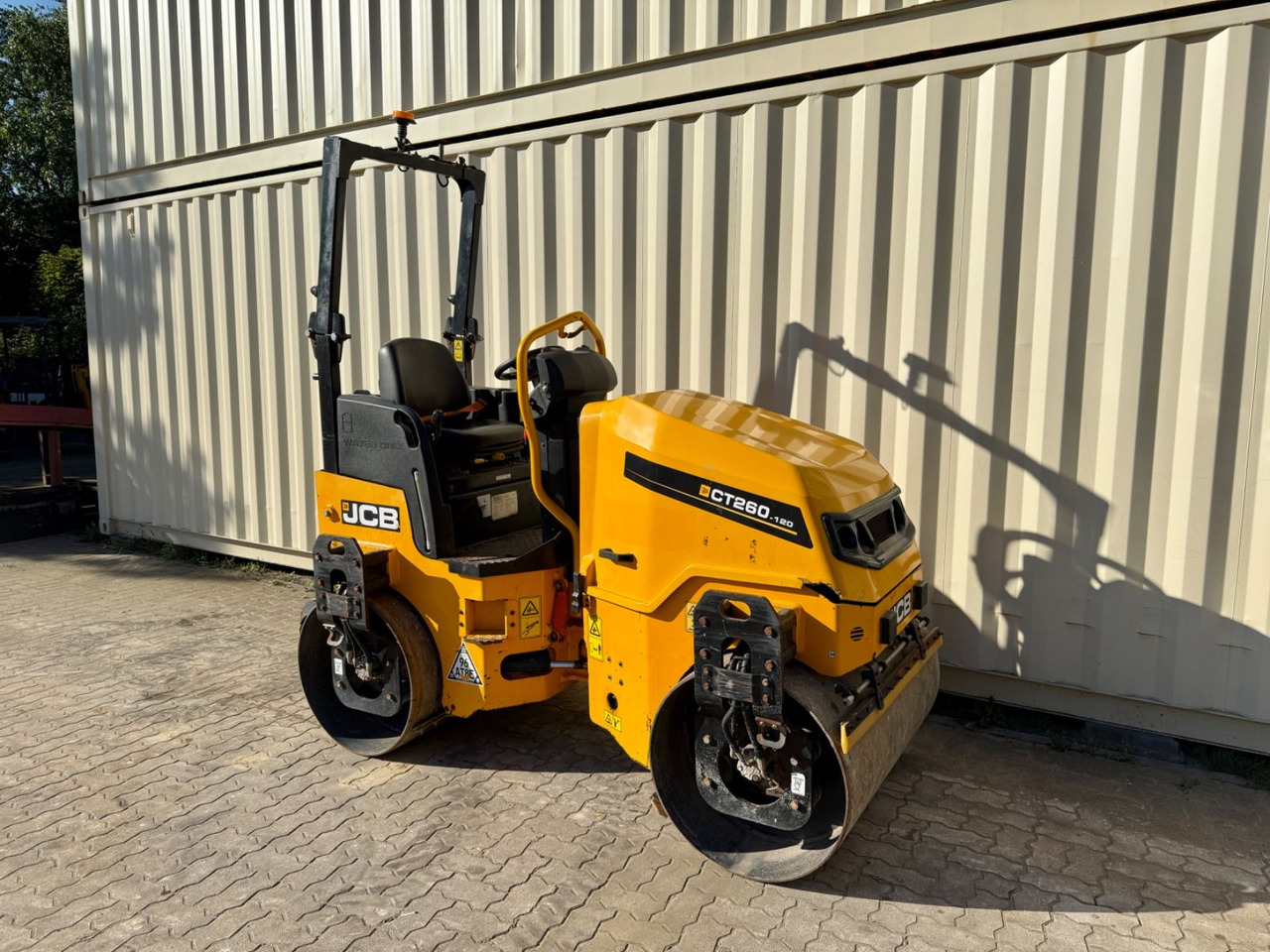 JCB CT260-120 / 2019 BJ / 751 H / 2.560 KG - Cestni valjar: slika 4 JCB CT260-120 / 2019 BJ / 751 H / 2.560 KG - Cestni valjar: slika 4