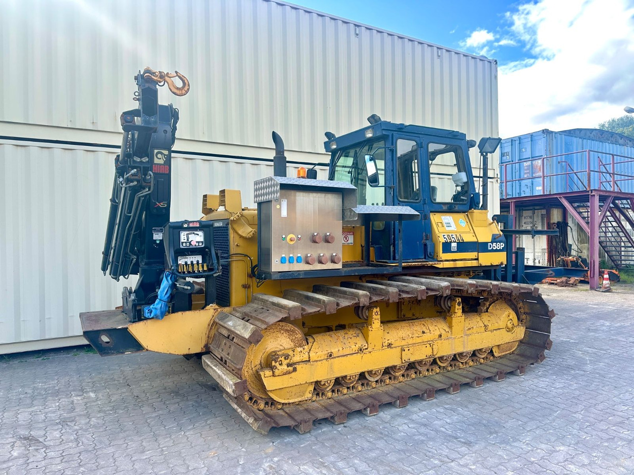 Komatsu D58P-1 / Original 9.661 H / Hiab 099 DOU Kran - Buldožer: slika 1 Komatsu D58P-1 / Original 9.661 H / Hiab 099 DOU Kran - Buldožer: slika 1