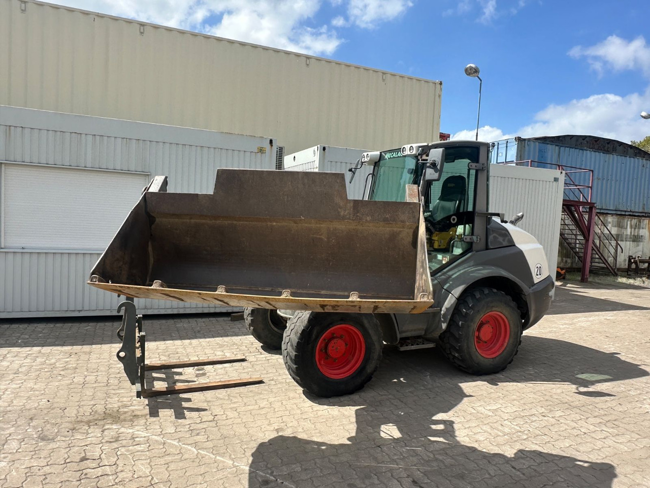 MECALAC AS900 Schwenklader / Klappschaufel + Gabel - Kolesni nakladalec: slika 4 MECALAC AS900 Schwenklader / Klappschaufel + Gabel - Kolesni nakladalec: slika 4