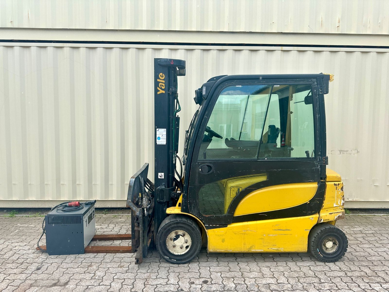 Yale ERP30VL / Seitenschieber + Zinkenverstellung - Električni viličar: slika 2 Yale ERP30VL / Seitenschieber + Zinkenverstellung - Električni viličar: slika 2