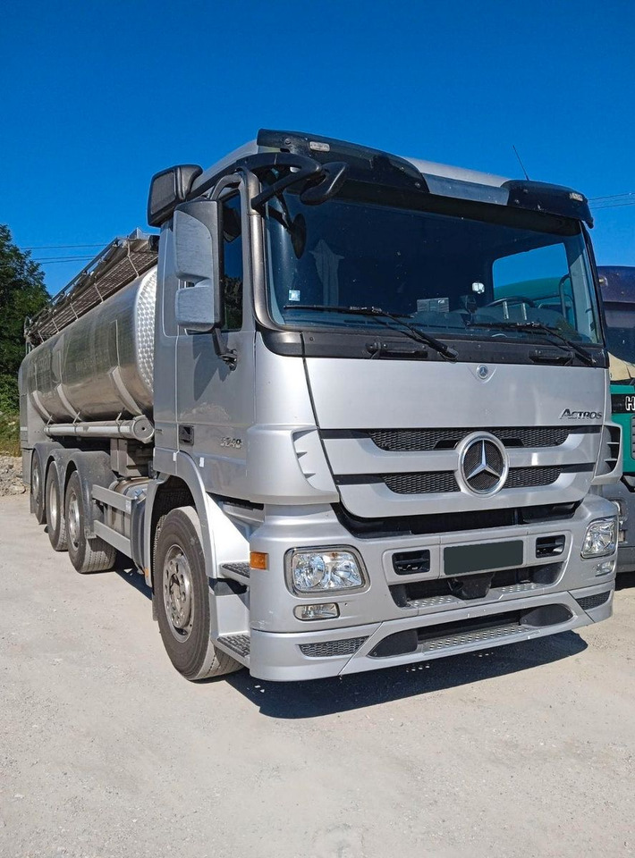 Mercedes-Benz ACTROS 3248 - Tovornjak cisterna: slika 1 Mercedes-Benz ACTROS 3248 - Tovornjak cisterna: slika 1