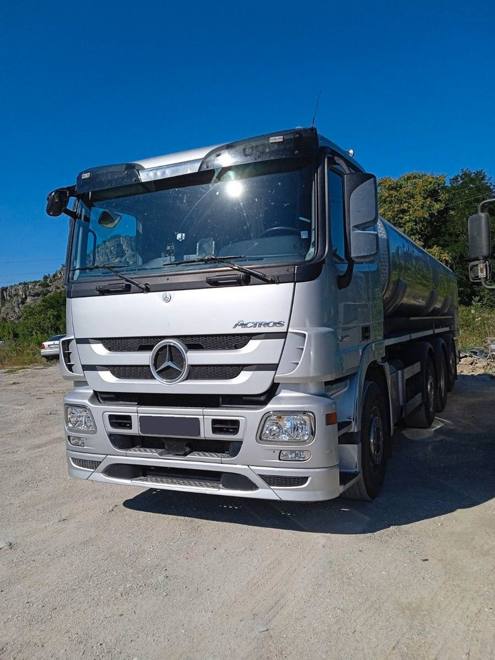 Mercedes-Benz ACTROS 3248 - Tovornjak cisterna: slika 2 Mercedes-Benz ACTROS 3248 - Tovornjak cisterna: slika 2