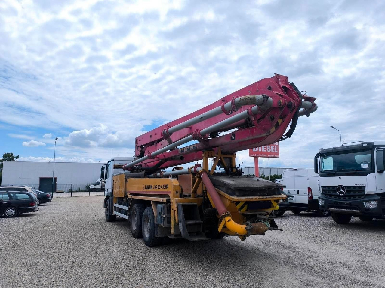 Mercedes-Benz ACTROS 3341 JUNJIN JXR 38-4 - Črpalka za beton: slika 5 Mercedes-Benz ACTROS 3341 JUNJIN JXR 38-4 - Črpalka za beton: slika 5