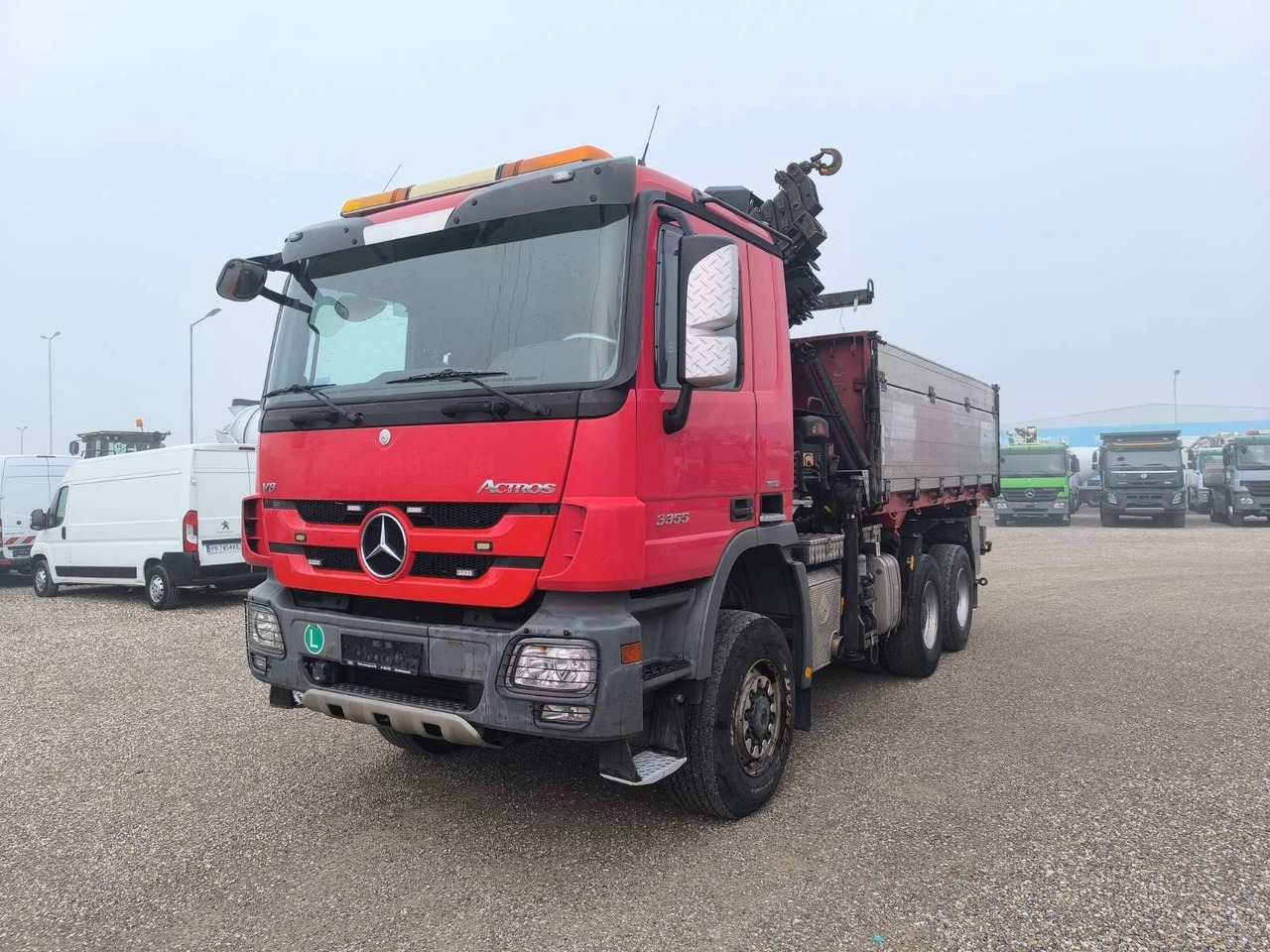Mercedes-Benz ACTROS 3355 V8 6X6 HIAB 211 EP-5 HIPRO - Tovornjak prekucnik, Tovornjak z dvigalom: slika 3 Mercedes-Benz ACTROS 3355 V8 6X6 HIAB 211 EP-5 HIPRO - Tovornjak prekucnik, Tovornjak z dvigalom: slika 3