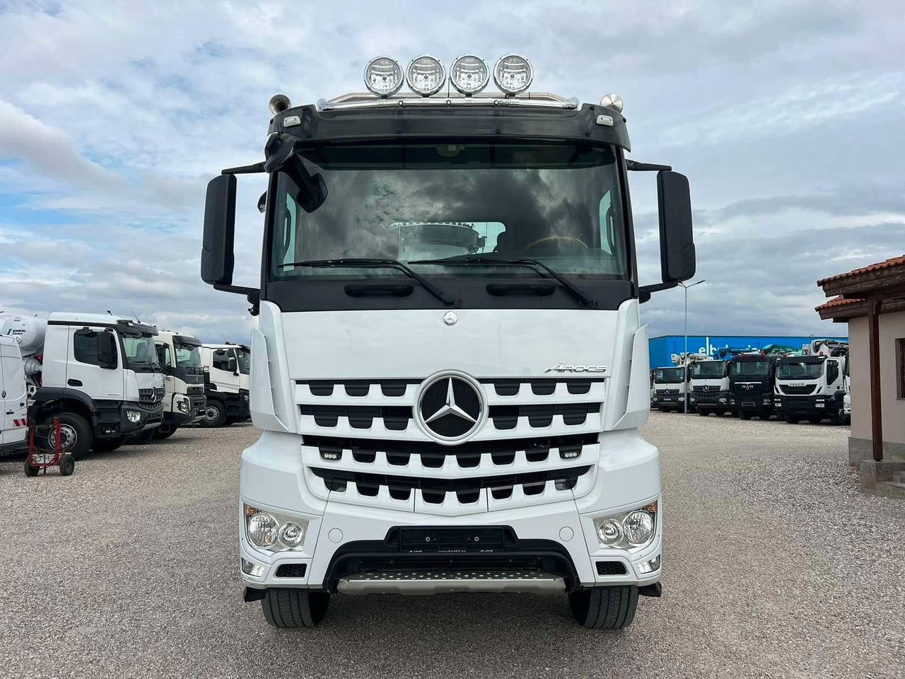 Mercedes-Benz AROCS 3251 CIFA MAGNUM MK28.4L - Črpalka za beton: slika 2 Mercedes-Benz AROCS 3251 CIFA MAGNUM MK28.4L - Črpalka za beton: slika 2