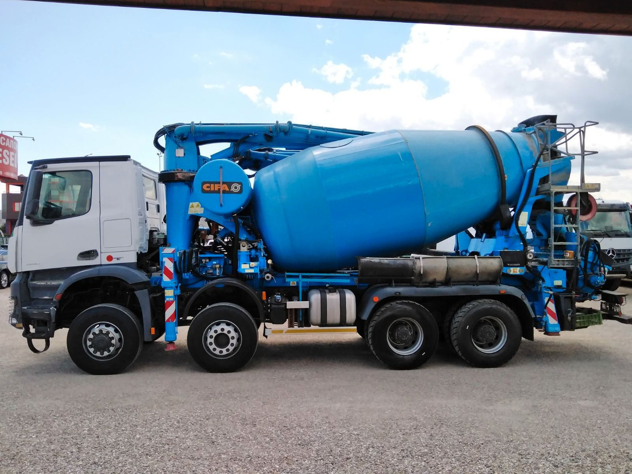 Mercedes-Benz AROCS 4140 CIFA MAGNUM MK28.4L 8X6 - Avtomešalec s črpalko: slika 4 Mercedes-Benz AROCS 4140 CIFA MAGNUM MK28.4L 8X6 - Avtomešalec s črpalko: slika 4