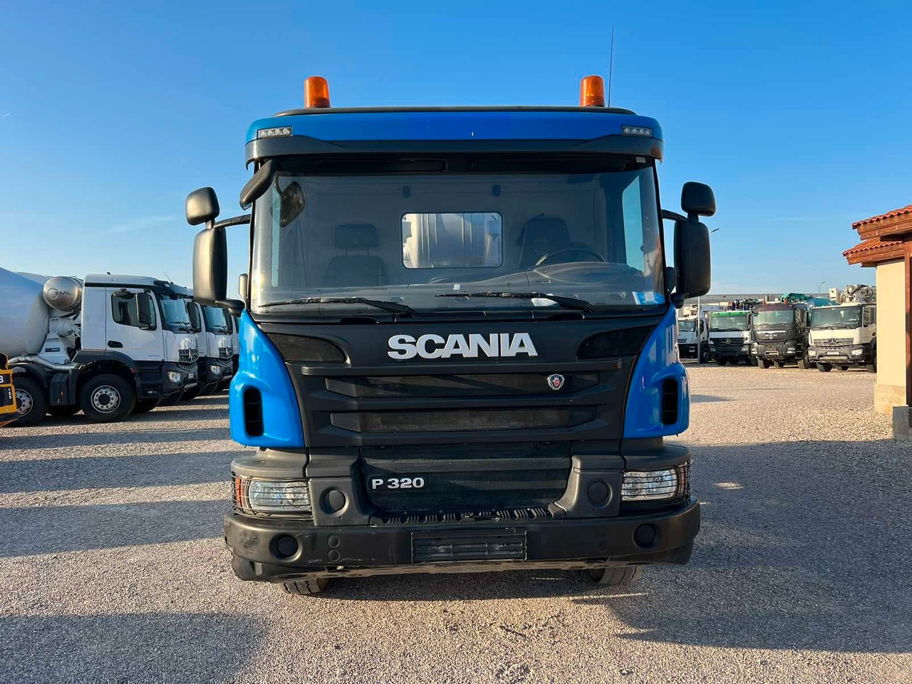 Scania P320 LIEBHERR 4M3 - Avtomešalec: slika 2 Scania P320 LIEBHERR 4M3 - Avtomešalec: slika 2