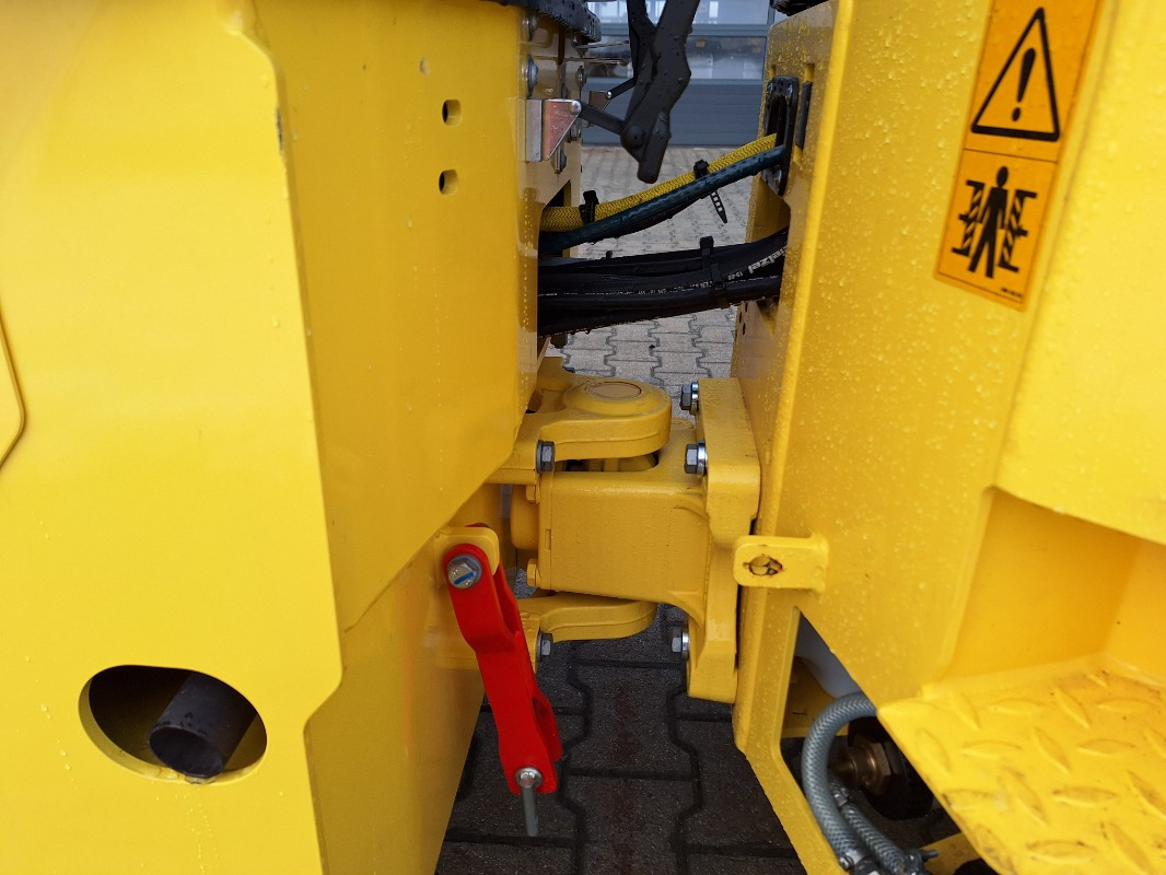 Nov Valjar BOMAG DE BW 100 AC-5  Stage V/Tier 4f: slika 13