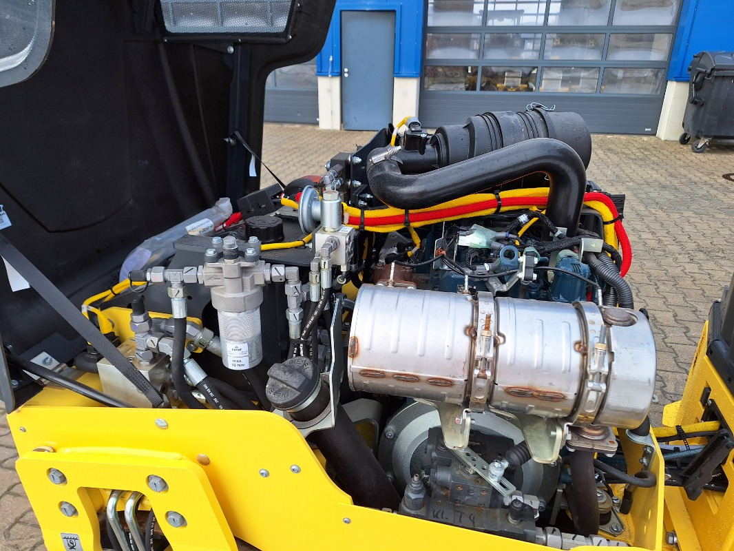 Nov Valjar BOMAG DE BW 100 AC-5  Stage V/Tier 4f: slika 8