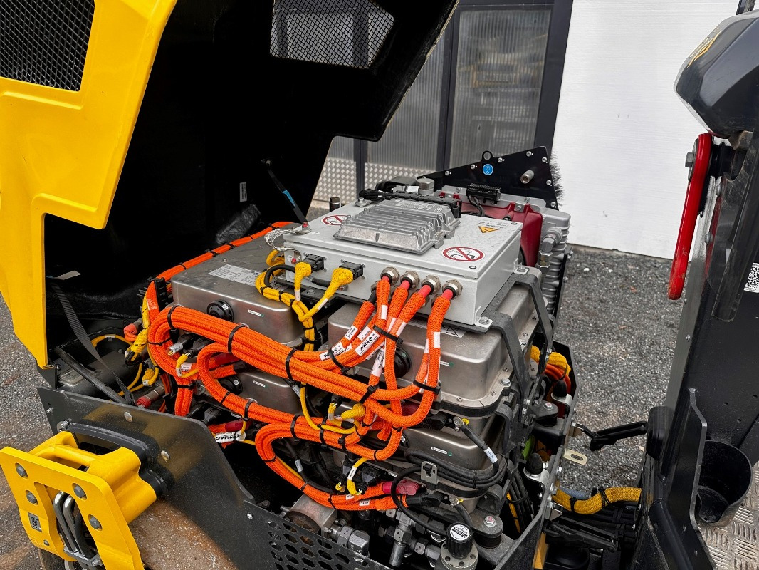 BOMAG DE BW 120 ADe-5 - Valjar: slika 5 BOMAG DE BW 120 ADe-5 - Valjar: slika 5