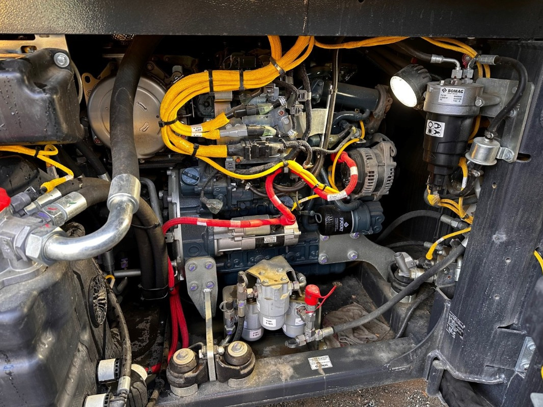 BOMAG DE BW 154 AP-5 AM - Cestni valjar: slika 4 BOMAG DE BW 154 AP-5 AM - Cestni valjar: slika 4