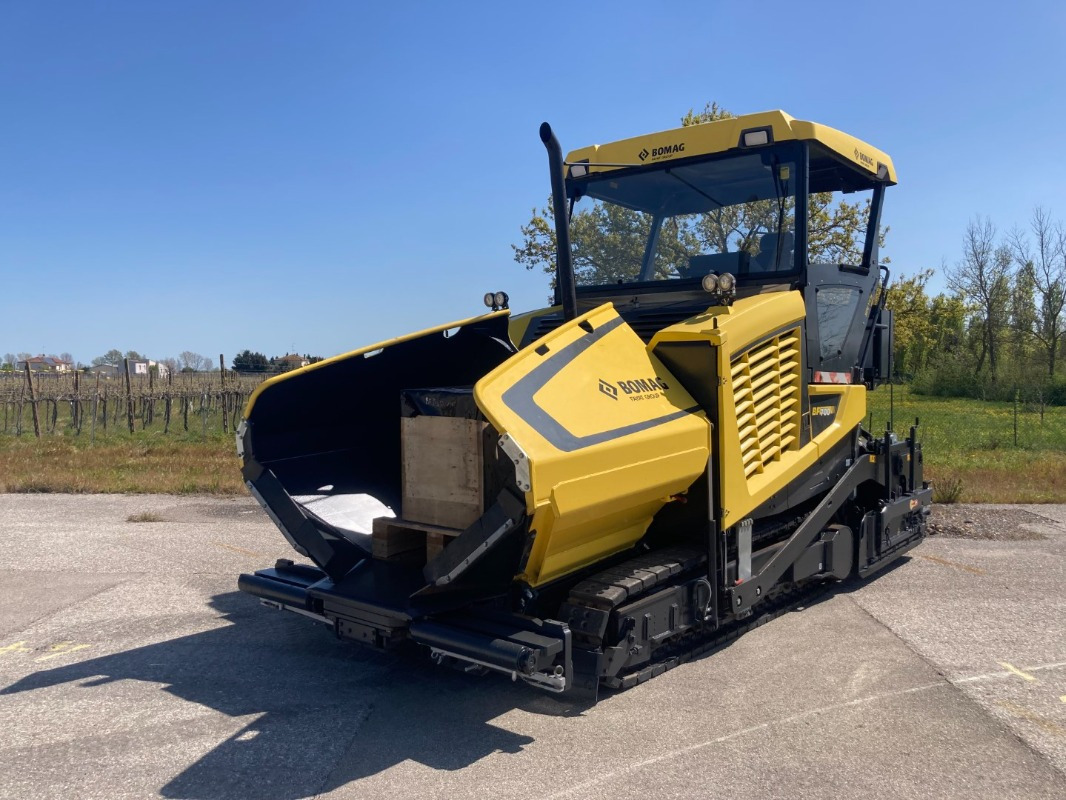 BOMAG IT BF 700 C-2 S500 Stage IV/Tier 4f - Asfaltni finišer: slika 1 BOMAG IT BF 700 C-2 S500 Stage IV/Tier 4f - Asfaltni finišer: slika 1