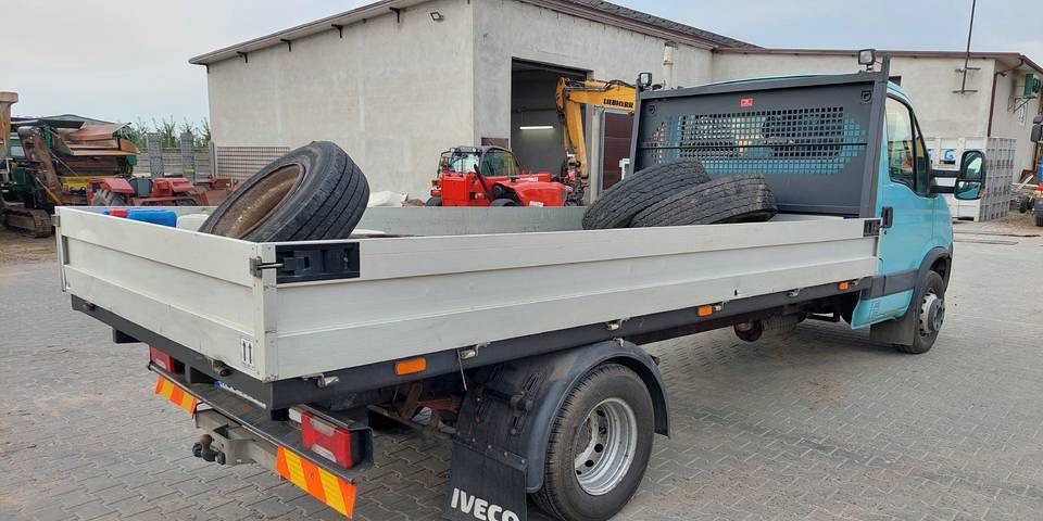 Iveco Daily 65C17 silnik 3.0 skrzynia automat - Dostavno vozilo s kesonom: slika 5 Iveco Daily 65C17 silnik 3.0 skrzynia automat - Dostavno vozilo s kesonom: slika 5
