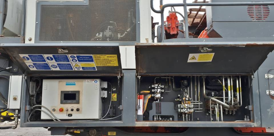 Čeljustni drobilec Kruszarka szczękowa Sandvik QJ241 2014 Extec: slika 10 Čeljustni drobilec Kruszarka szczękowa Sandvik QJ241 2014 Extec: slika 10