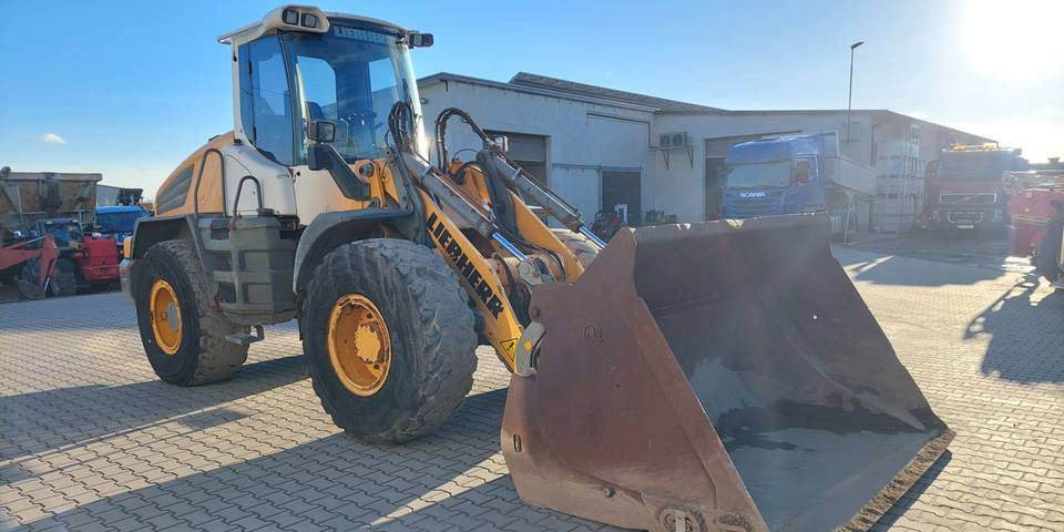 Ładowarka Liebherr L538 16 ton łyżka wysokiego wysypu - Kolesni nakladalec: slika 4 Ładowarka Liebherr L538 16 ton łyżka wysokiego wysypu - Kolesni nakladalec: slika 4