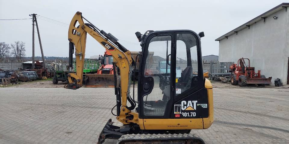 Minikoparka CAT 301.7D 2016 rok 1622h rozsuwane podwozie - Bager goseničar: slika 1 Minikoparka CAT 301.7D 2016 rok 1622h rozsuwane podwozie - Bager goseničar: slika 1
