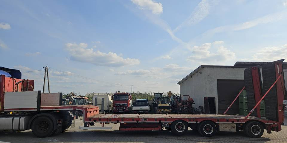 Naczepa niskopodwozie Bodex KIS3J DMC 47 ton - Nizko noseča polprikolica: slika 4 Naczepa niskopodwozie Bodex KIS3J DMC 47 ton - Nizko noseča polprikolica: slika 4