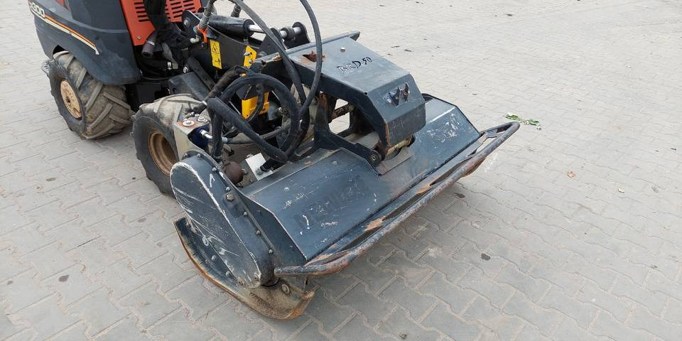 Rotadairon BRD50 mulczer kosiarka Ditch Witch R300, Avant - Vrtna kosilnica: slika 4 Rotadairon BRD50 mulczer kosiarka Ditch Witch R300, Avant - Vrtna kosilnica: slika 4