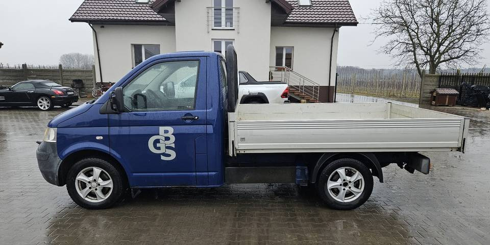 Volkswagen Transporter T5 2.5 skrzynia FV23% klima automat Webasto - Dostavno vozilo s kesonom: slika 1 Volkswagen Transporter T5 2.5 skrzynia FV23% klima automat Webasto - Dostavno vozilo s kesonom: slika 1