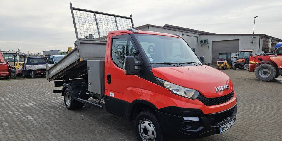 Wywrotka Iveco Daily 35S14 DMC 3,5t FV23% klima JPM - Dostavno vozilo prekucnik: slika 4 Wywrotka Iveco Daily 35S14 DMC 3,5t FV23% klima JPM - Dostavno vozilo prekucnik: slika 4