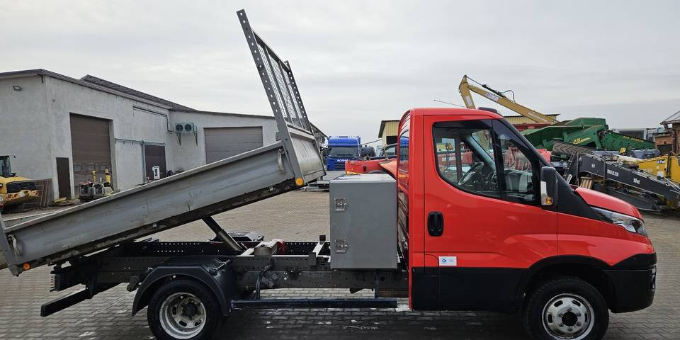 Wywrotka Iveco Daily 35S14 DMC 3,5t FV23% klima JPM - Dostavno vozilo prekucnik: slika 5 Wywrotka Iveco Daily 35S14 DMC 3,5t FV23% klima JPM - Dostavno vozilo prekucnik: slika 5