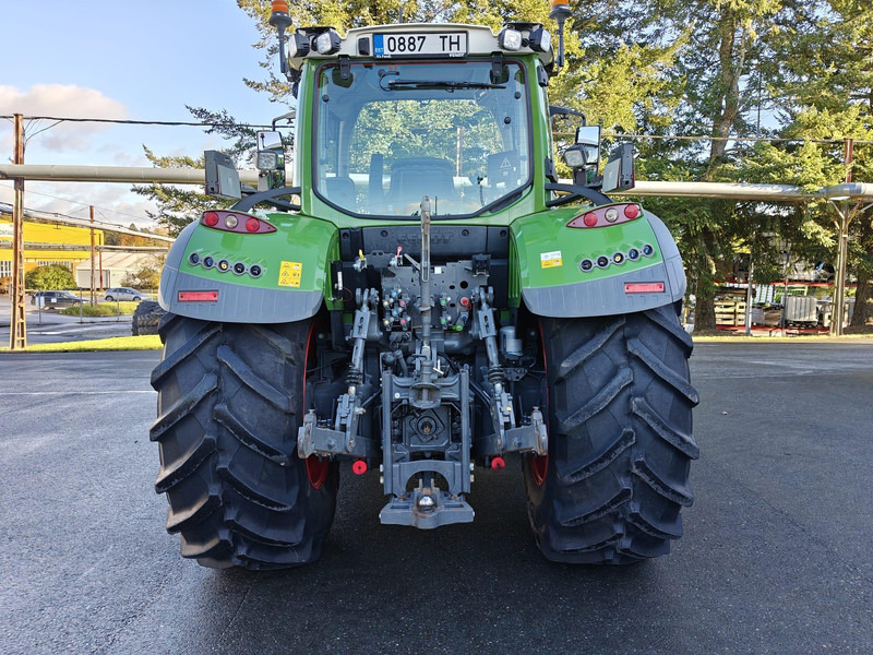Fendt 724 Vario Profi plus - Traktor: slika 4 Fendt 724 Vario Profi plus - Traktor: slika 4
