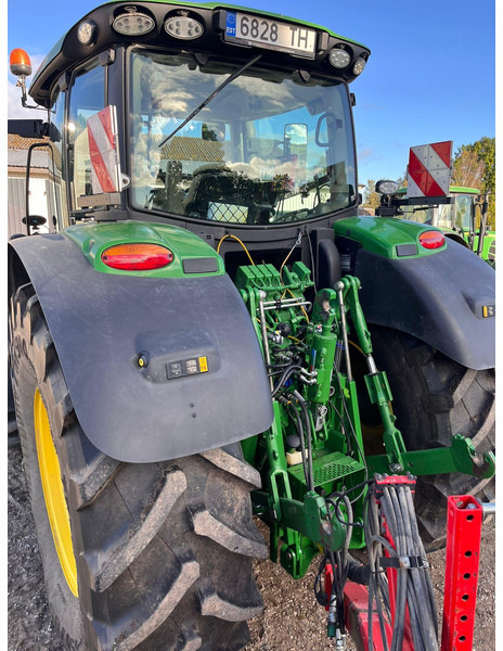 John Deere 6215R Autopowr - Traktor: slika 4 John Deere 6215R Autopowr - Traktor: slika 4