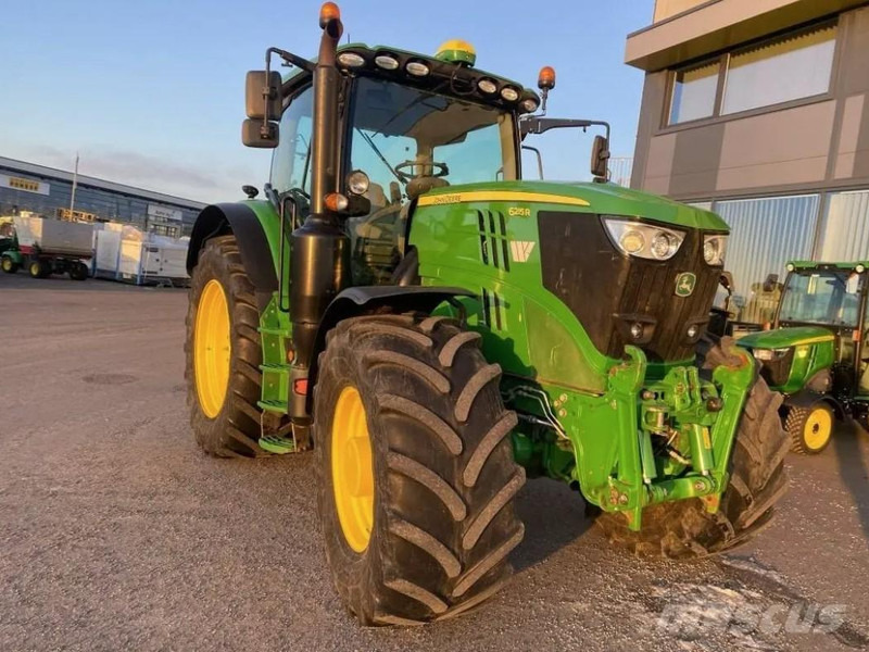 John Deere 6215R - Traktor: slika 2 John Deere 6215R - Traktor: slika 2