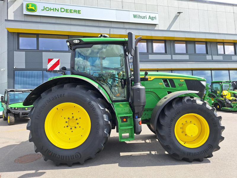 John Deere 6R 155 Autopower - Traktor: slika 2 John Deere 6R 155 Autopower - Traktor: slika 2