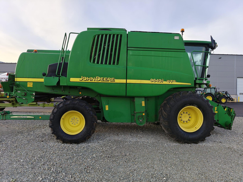 John Deere JOHN DEERE 9640I WTS - Kombajn harvester: slika 2 John Deere JOHN DEERE 9640I WTS - Kombajn harvester: slika 2