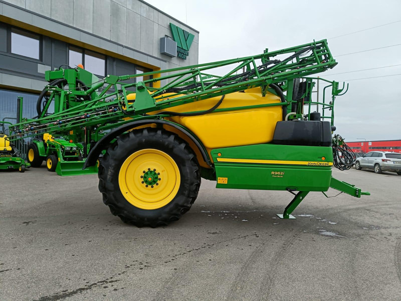 John Deere R962i - Vlečna škropilnica: slika 2 John Deere R962i - Vlečna škropilnica: slika 2