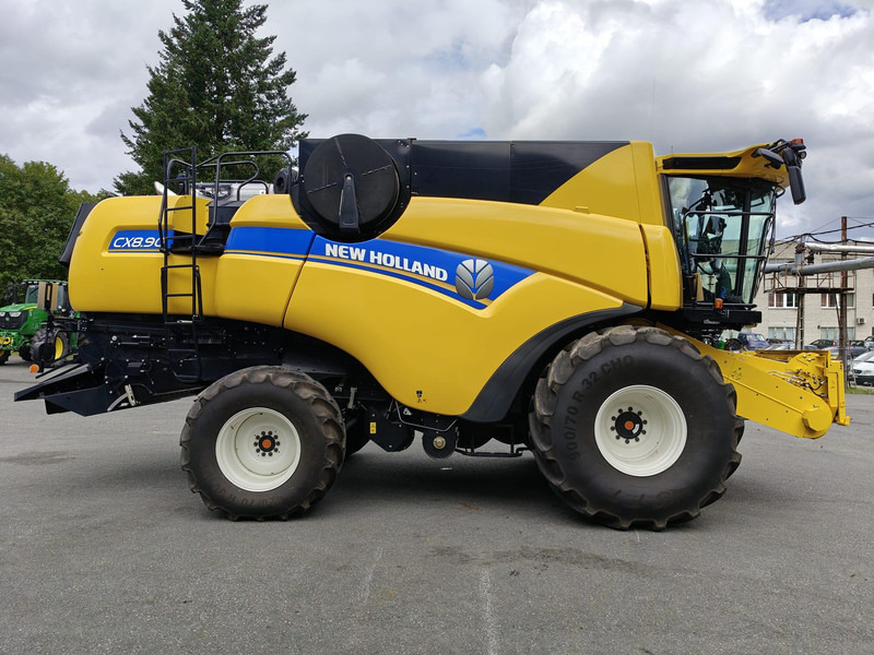 New Holland CX 8.90 - Kombajn harvester: slika 2 New Holland CX 8.90 - Kombajn harvester: slika 2