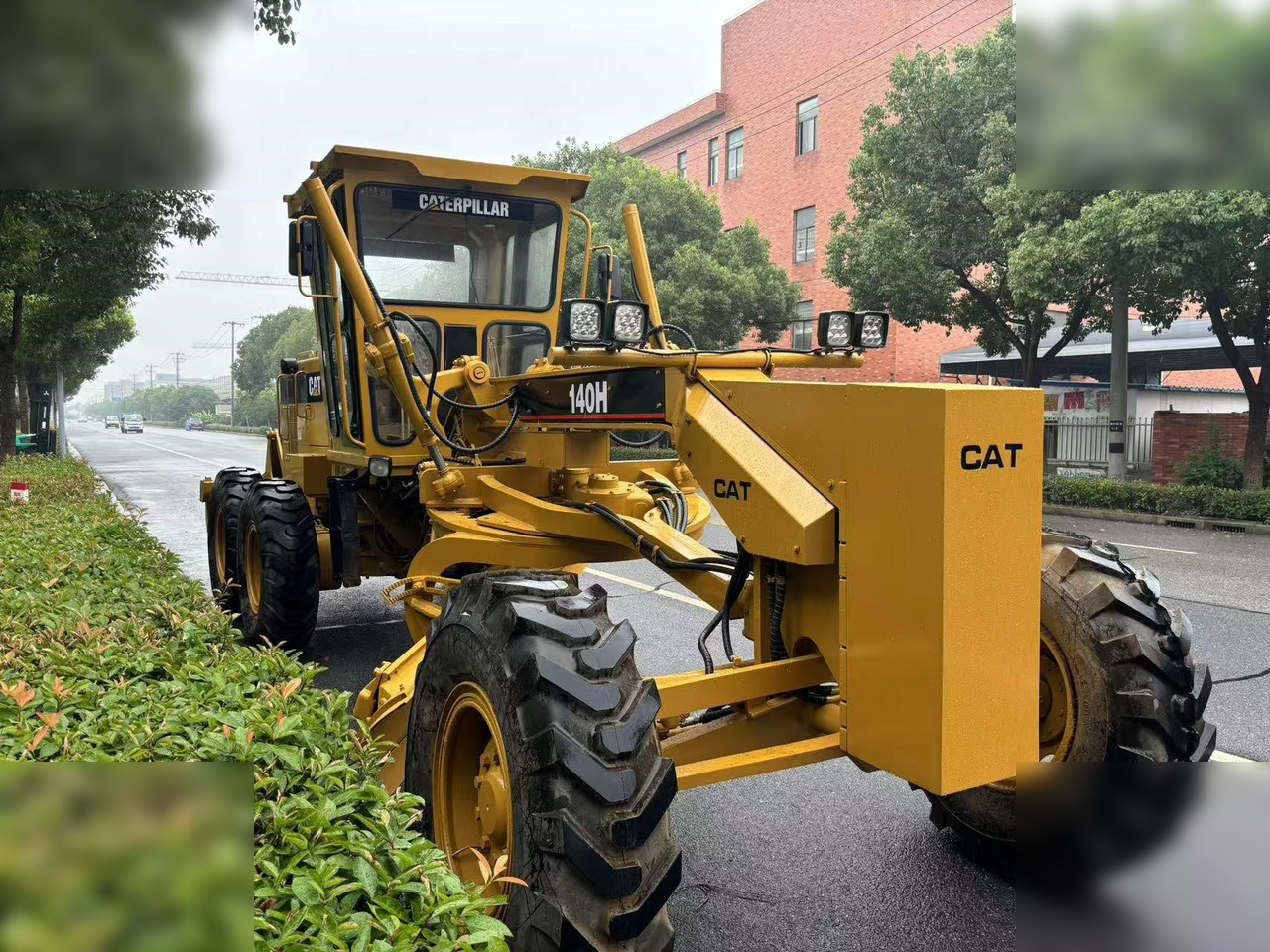 CATERPILLAR 140H - Greder: slika 2 CATERPILLAR 140H - Greder: slika 2