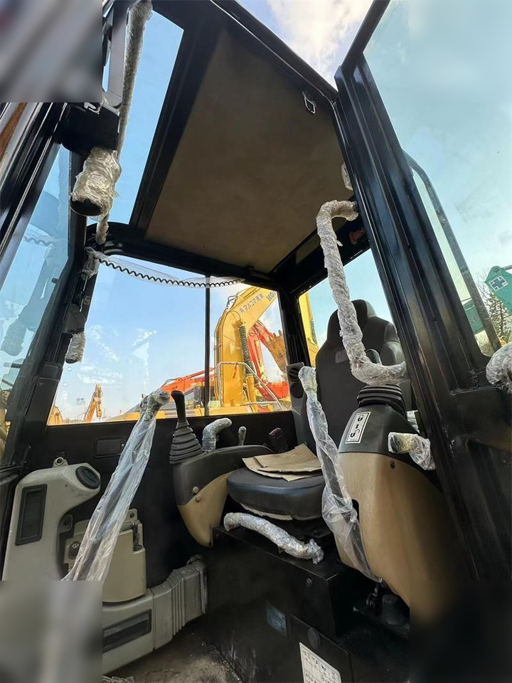 CATERPILLAR 305.5E - Mini bager: slika 4 CATERPILLAR 305.5E - Mini bager: slika 4