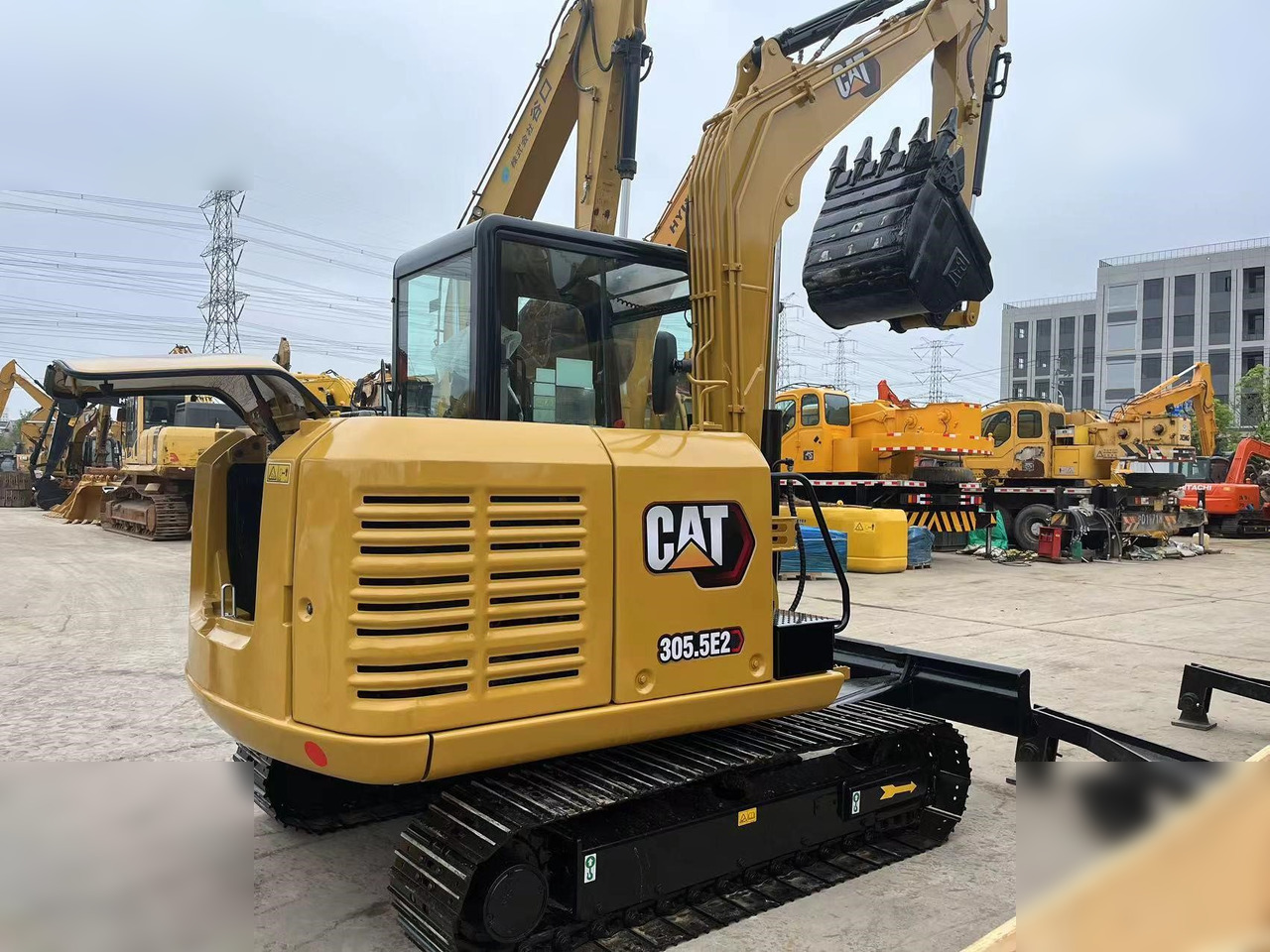 CATERPILLAR 305.5E2 - Mini bager: slika 2 CATERPILLAR 305.5E2 - Mini bager: slika 2